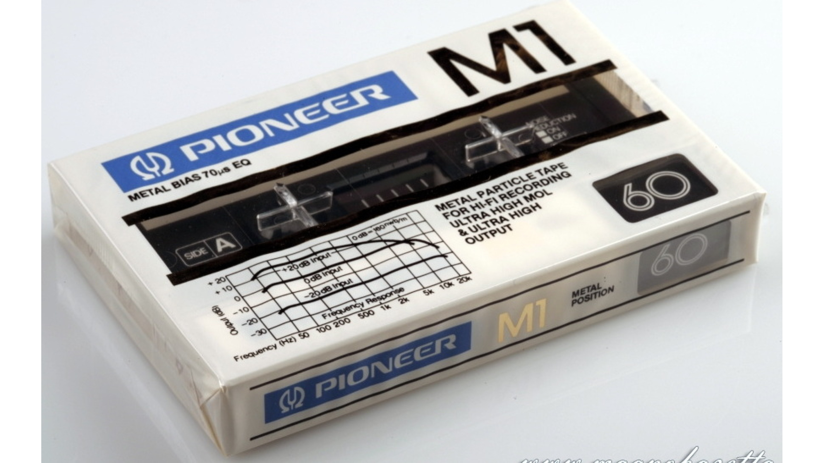 Pioneer M1 60